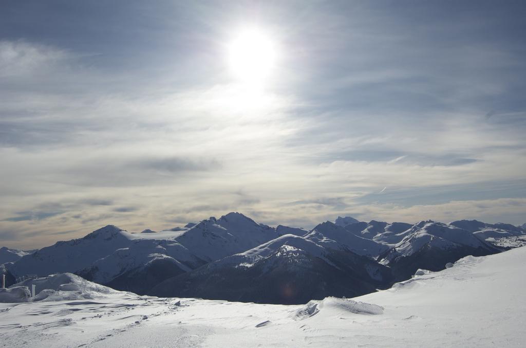 Belle Neige Suites: Whistler Exteriör bild