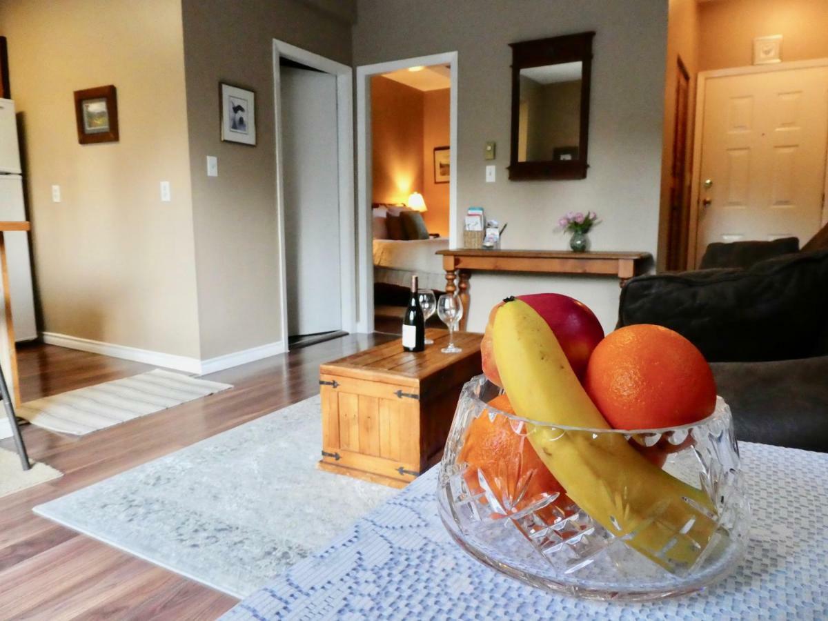 Belle Neige Suites: Whistler Exteriör bild